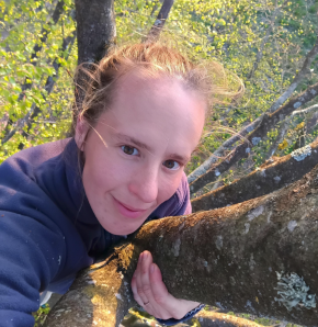 Profile picture for user Larissa Breitenegger